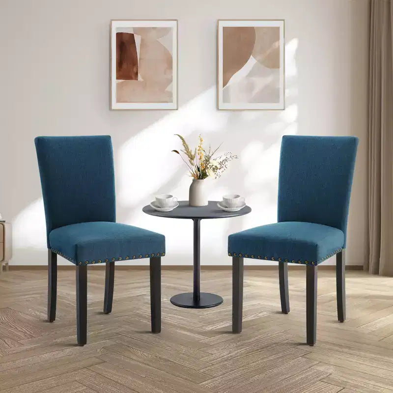 Lot de 2 chaises de salle à manger rembourrées avec garniture cloutée, chaises de salle à manger Parsons avec pieds en bois, chaises d'appoint en tissu pour la cuisine