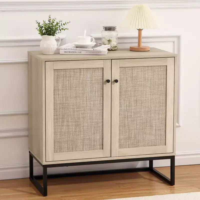 Meuble de Rangement en Rotin, Buffet de Cuisine, Meuble d'Entrée, Meuble TV, avec Étagères Réglables, Poignées en Métal pour Salon, Couleur Chêne + Noir