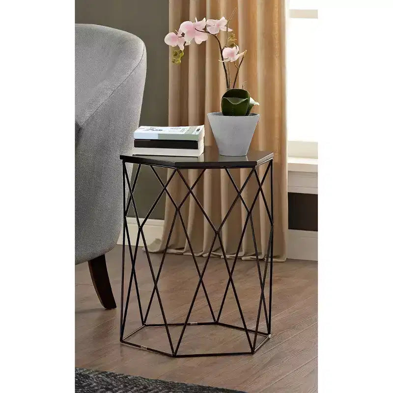Table d'appoint géométrique noir minuit : hexagonale, cadre en fer, aucun assemblage requis